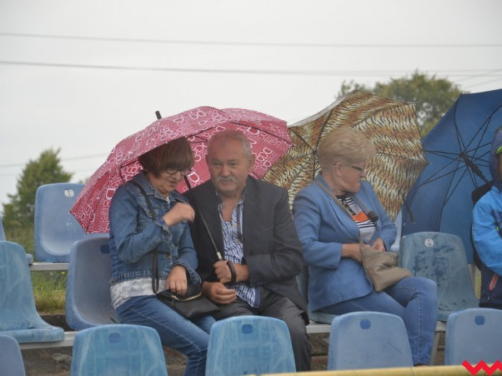 Strażacy przemoknięci do suchej nitki. Nikt jednak nie narzekał