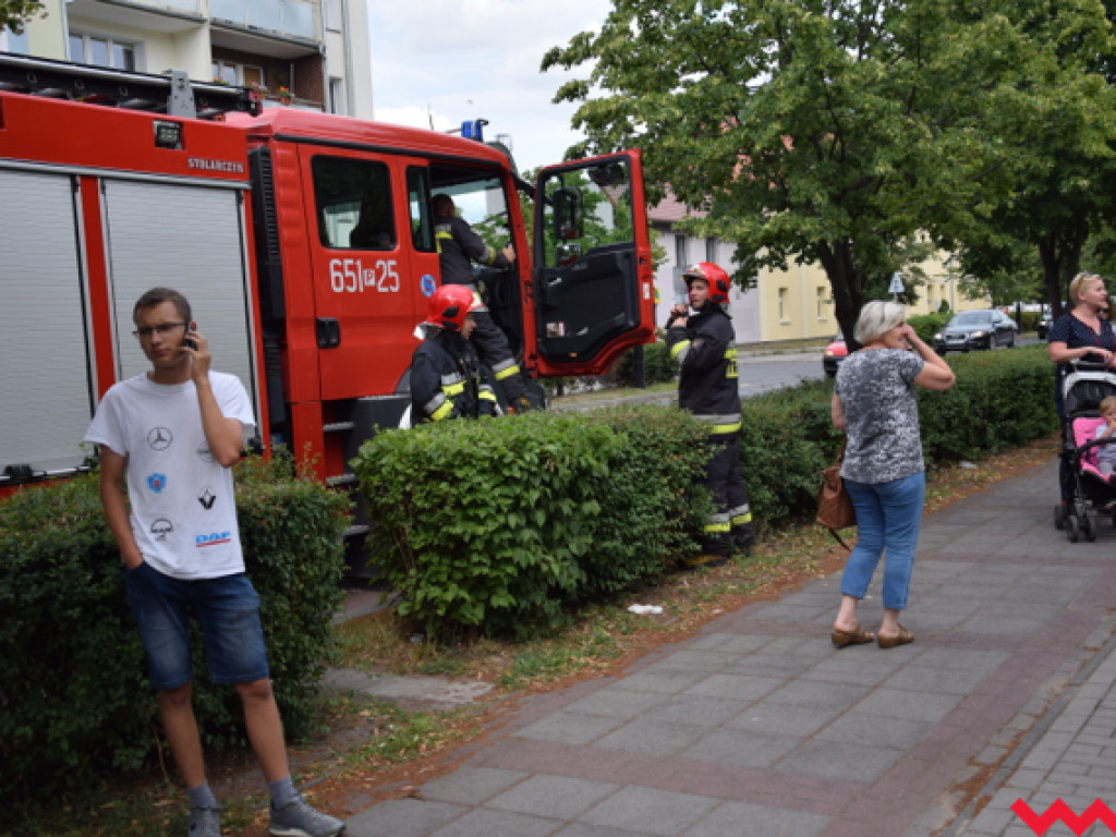 Zamieszanie przy ul. Słowackiego. W bloku wydobywał się gaz