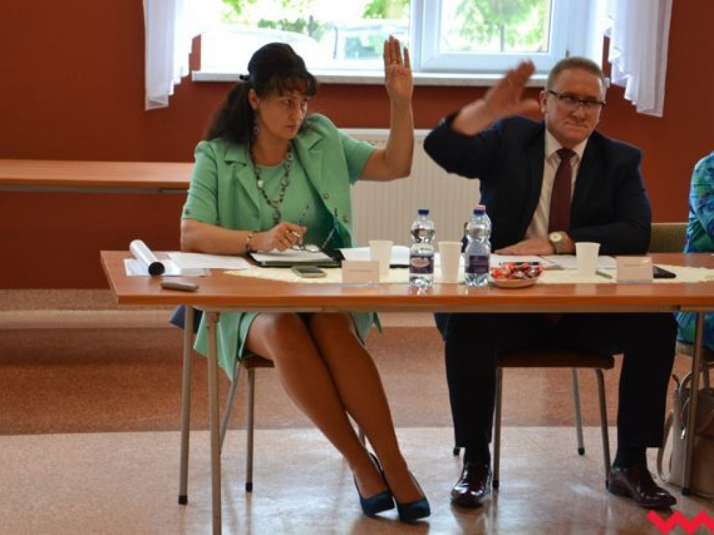 Starosta przyjechał na sesję i ostro skrytykował radnych z Miłosławia!