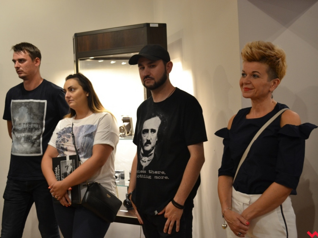 Prywatna historia miasta na starej fotografii