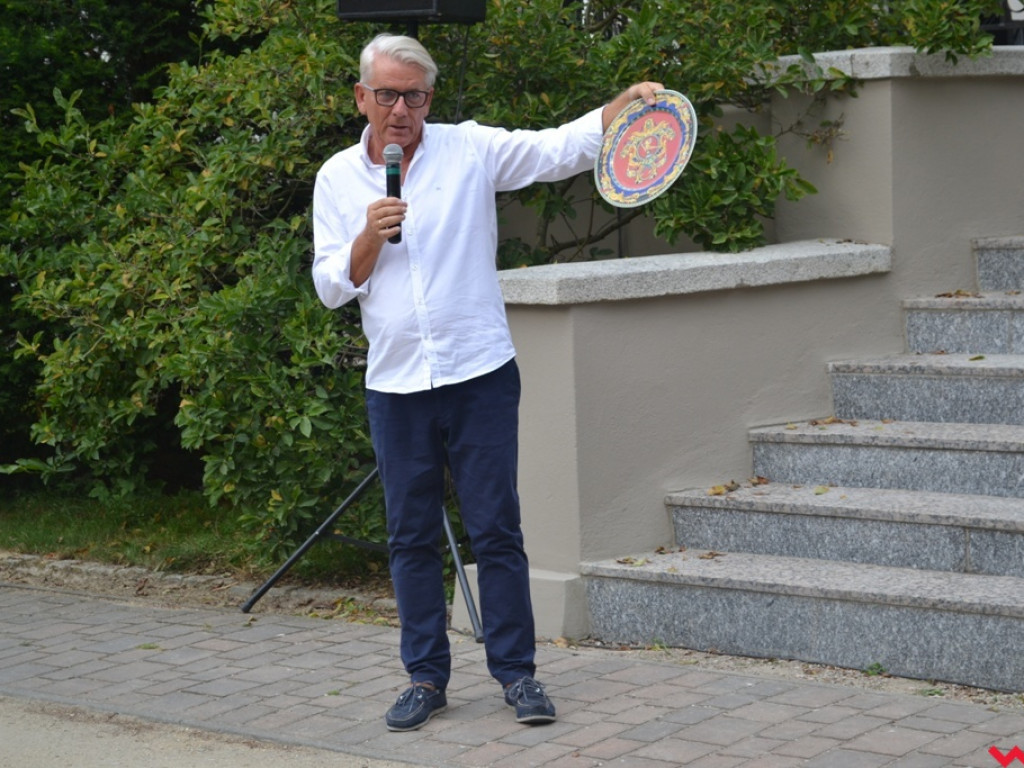 Wielka moda zagościła w dworze w Podstolicach