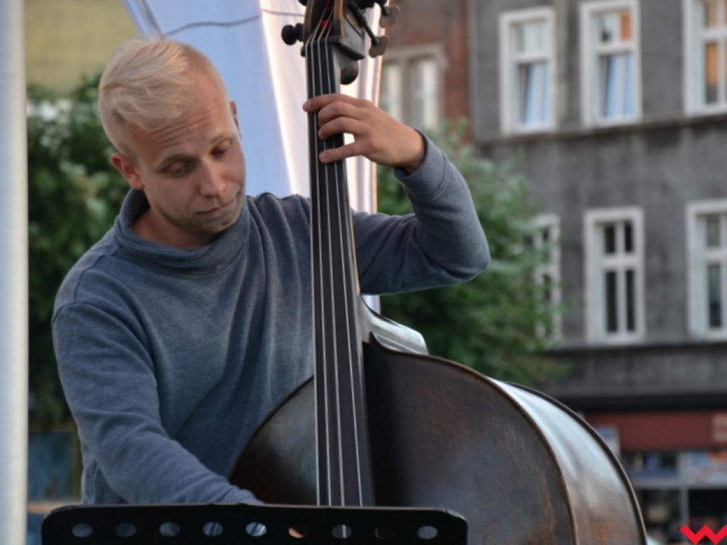 Jacek Szwaj Trio. Jazzowy spacer po filmowych ścieżkach dźwiękowych