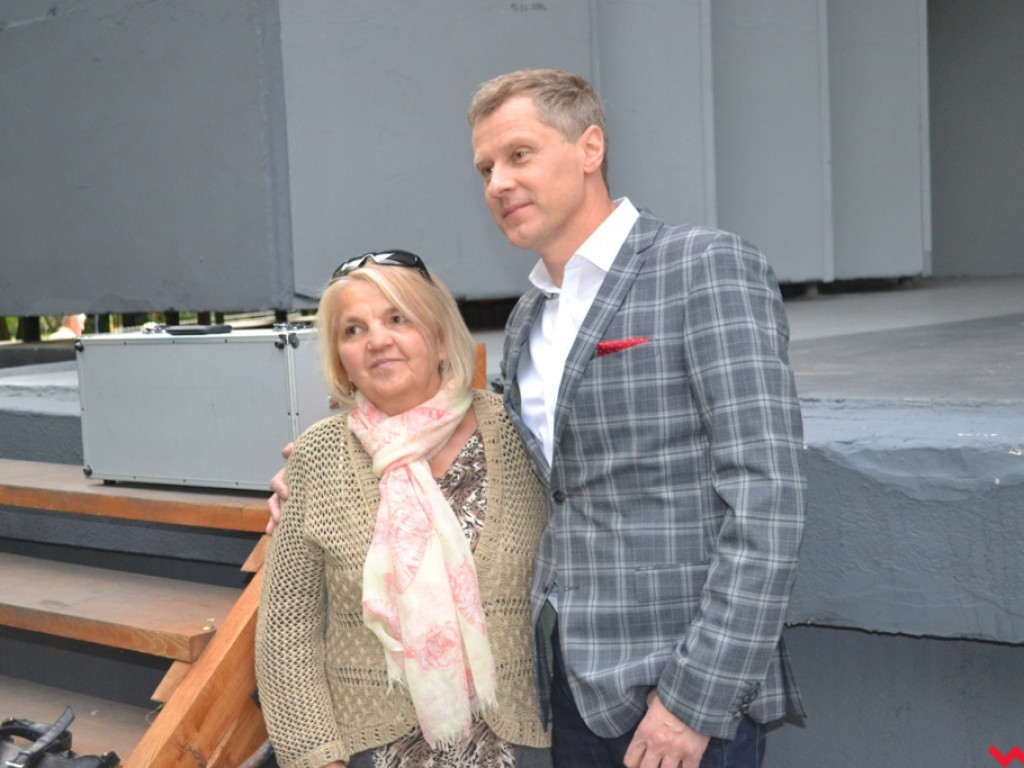 Śląski showman podbił amfiteatr. Szlagiery nadal rządzą!