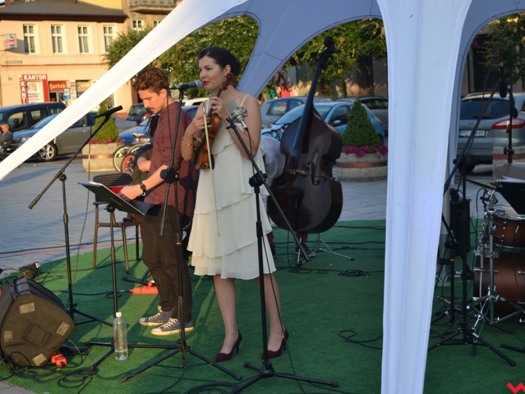 Jazz z Polesia. Urzekający koncert zespołu Ulyanica na rynku