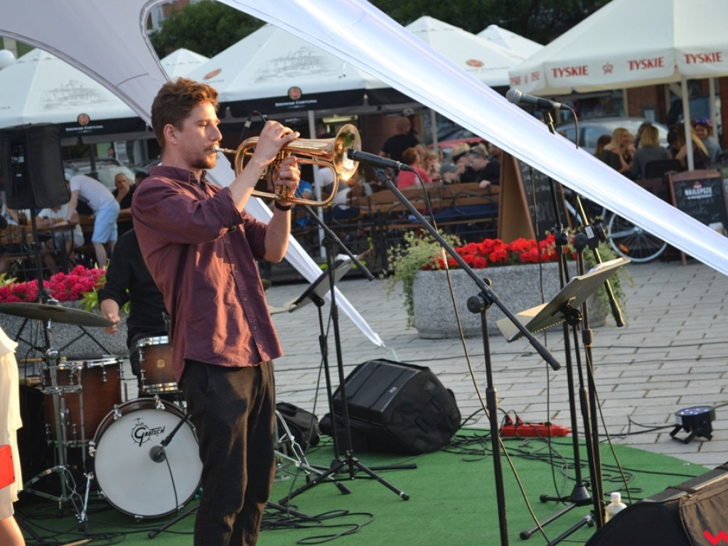 Jazz z Polesia. Urzekający koncert zespołu Ulyanica na rynku
