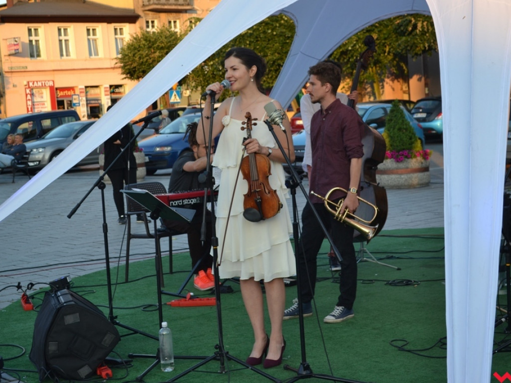 Jazz z Polesia. Urzekający koncert zespołu Ulyanica na rynku