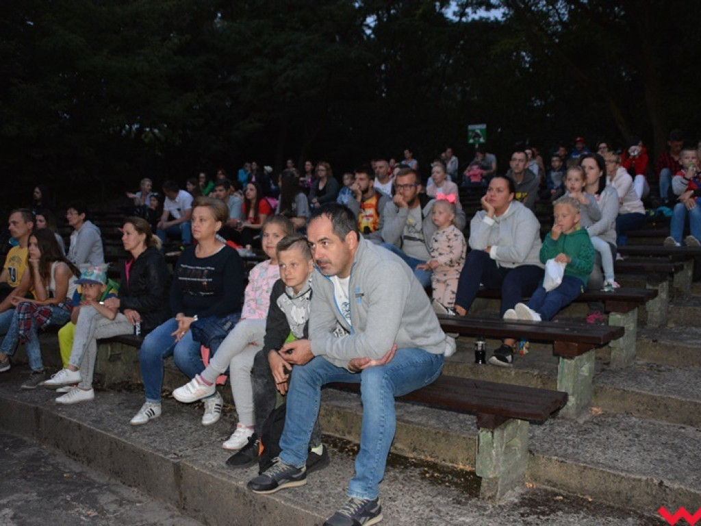 Udane rozpoczęcie cyklu seansów pod chmurką