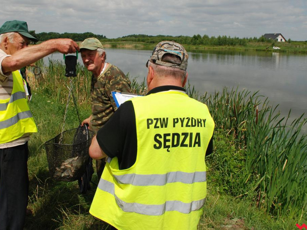 Pyzdrskie zawody wędkarskie o puchar burmistrza