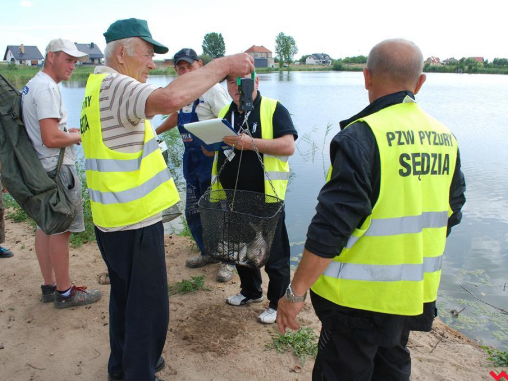 Pyzdrskie zawody wędkarskie o puchar burmistrza
