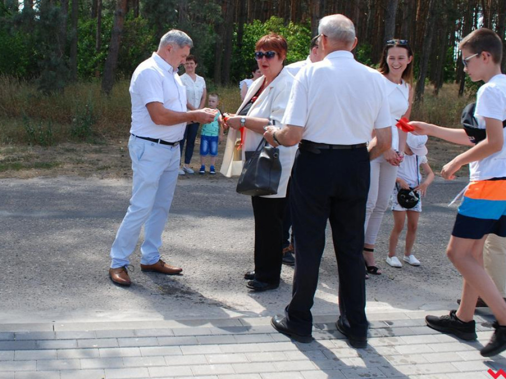 Nowy chodnik cieszy mieszkańców Rudy Komorskiej