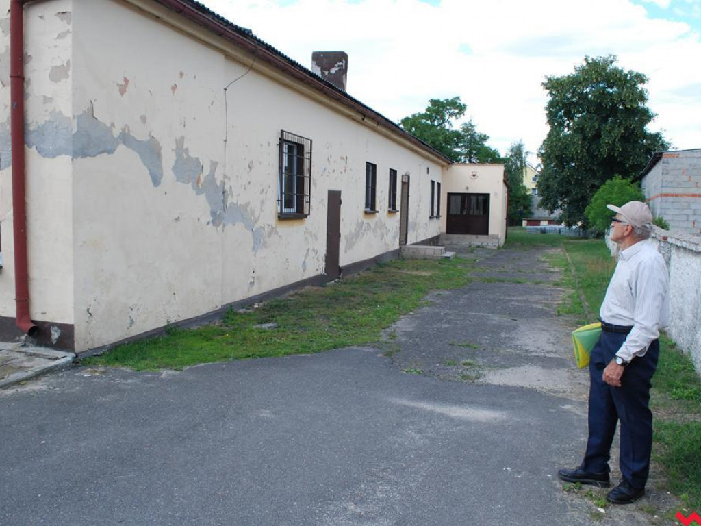 Świetlica wiejska w Lisewie będzie jak malowana. Na razie tylko na zewnątrz