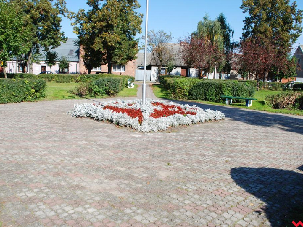 Jak zmienił się Plac Sikorskiego w Pyzdrach?