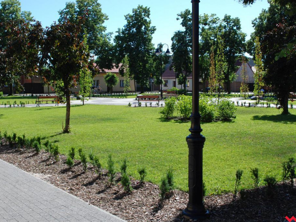 Jak zmienił się Plac Sikorskiego w Pyzdrach?