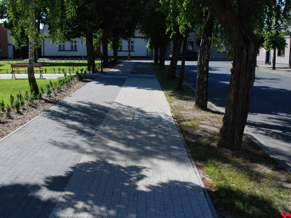Jak zmienił się Plac Sikorskiego w Pyzdrach?