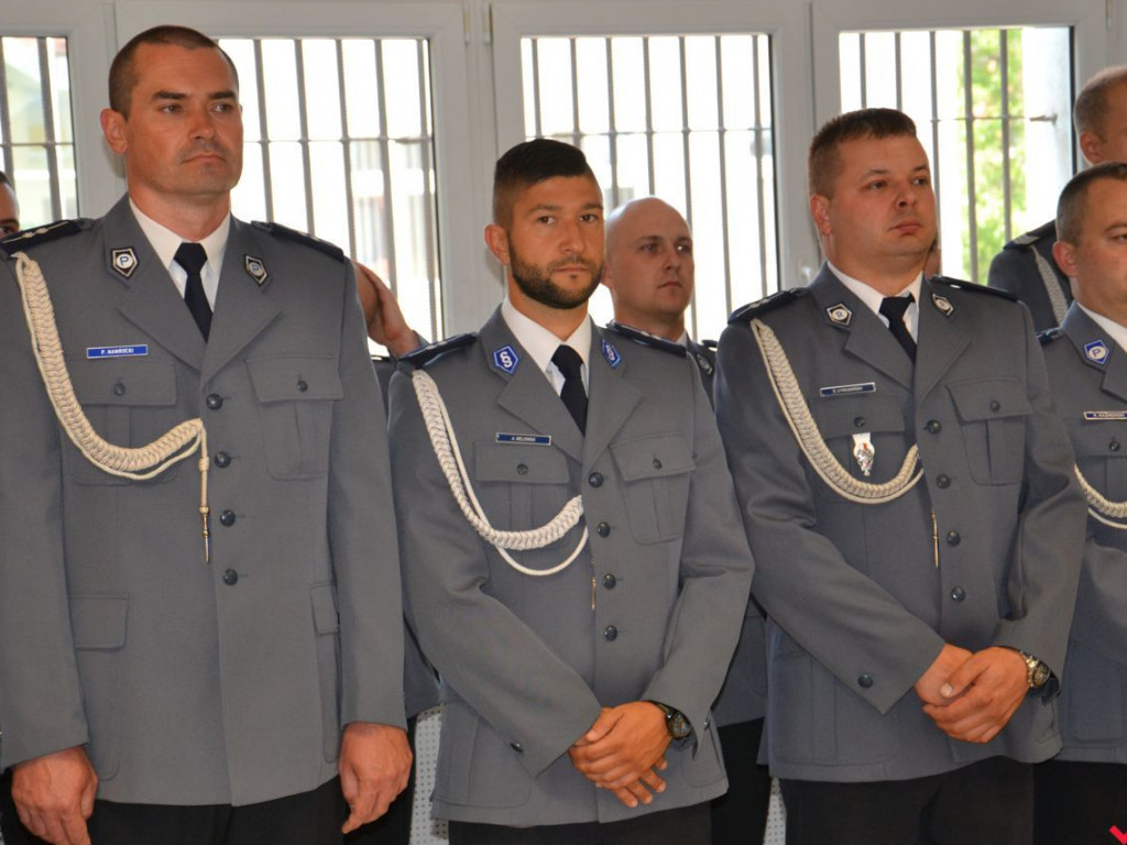 Dla takich chwil znoszą trudy swojej pracy. Odznaczenia i awanse z okazji Święta Policji