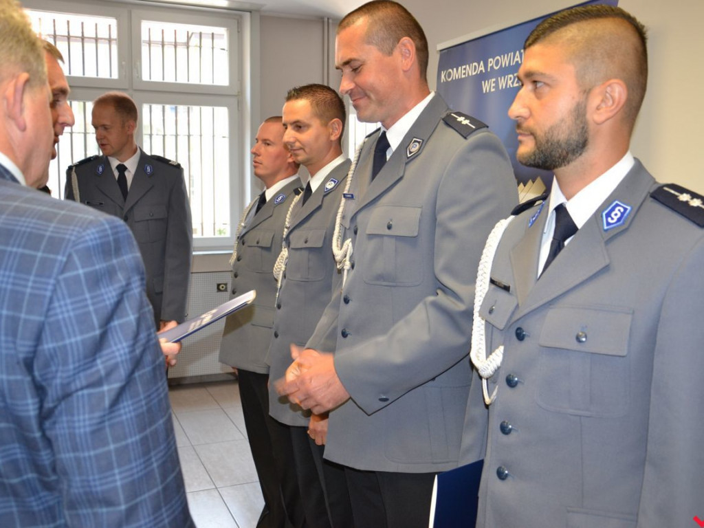 Dla takich chwil znoszą trudy swojej pracy. Odznaczenia i awanse z okazji Święta Policji