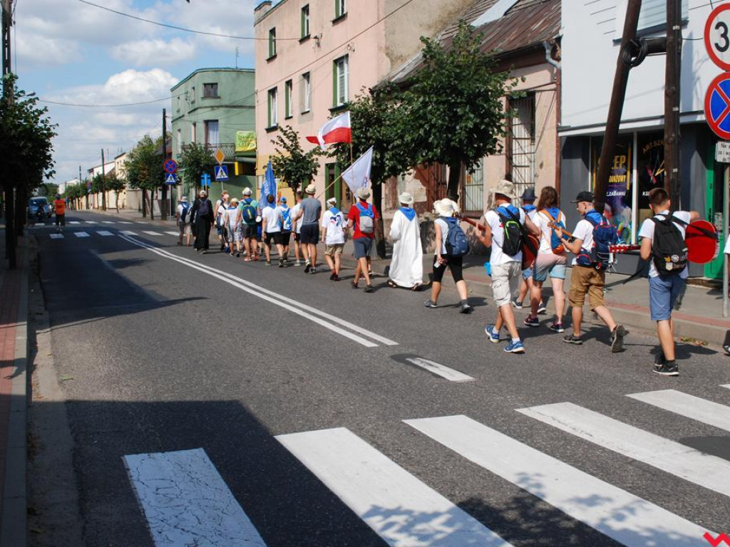 Pielgrzymka na Jasną Górę. Pątnicy zawitali dziś do Pyzdr