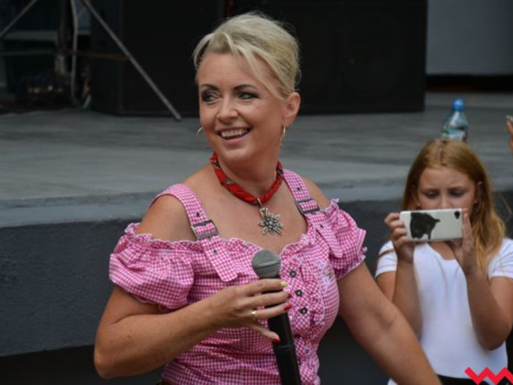 Claudia i Kasia Chwołka wciągnęły wrześnian do wspólnego śpiewania