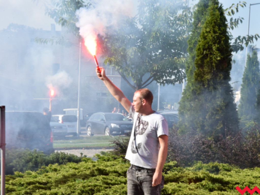 Września pamięta o powstańcach warszawskich. Uroczystość na rondzie w 74. rocznicę
