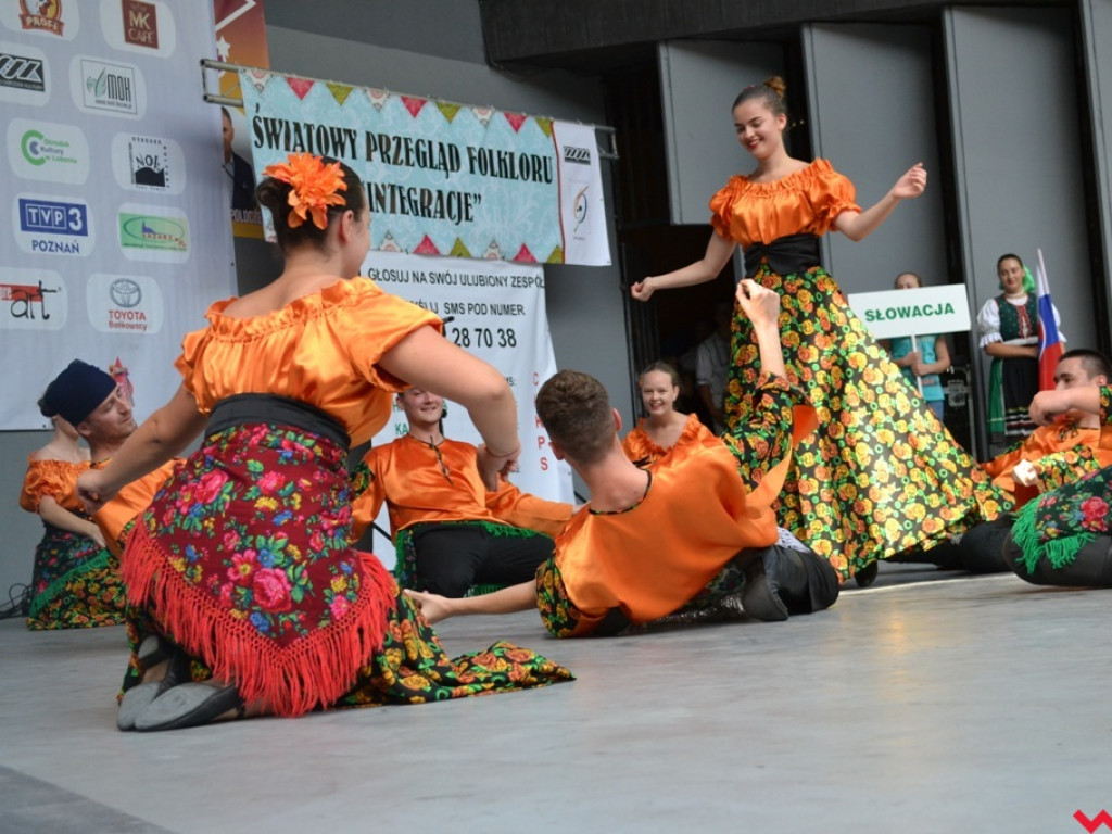 Pod urokiem folkloru. Zespoły z całego świata we wrzesińskim amfiteatrze