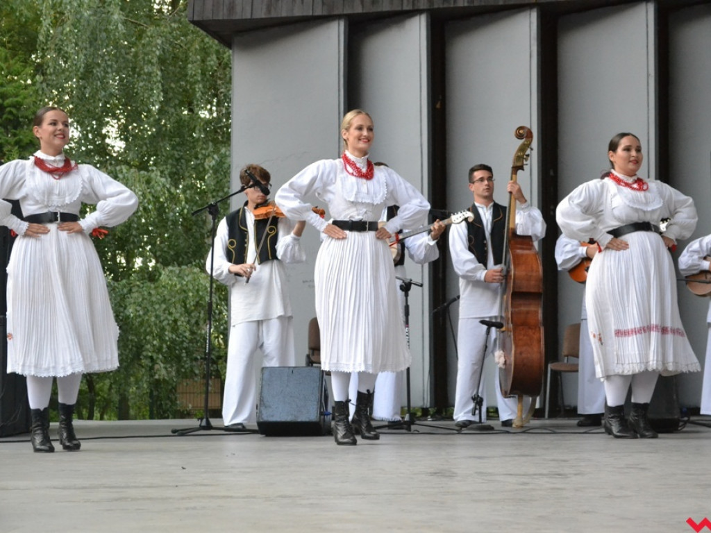 Pod urokiem folkloru. Zespoły z całego świata we wrzesińskim amfiteatrze