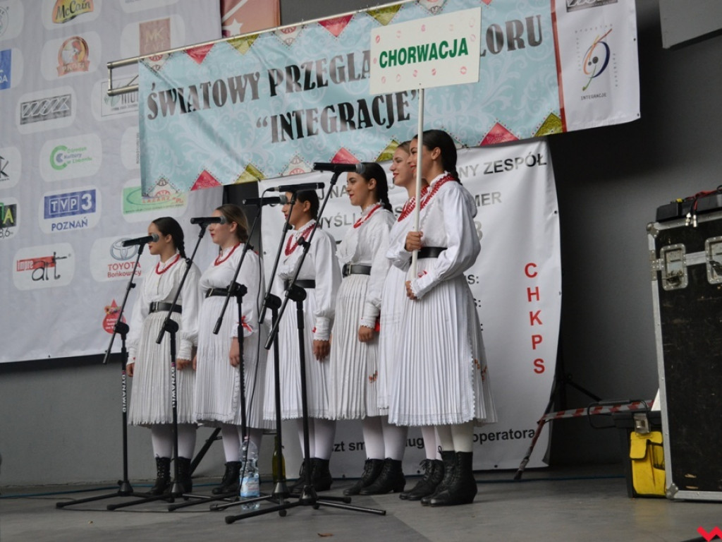 Pod urokiem folkloru. Zespoły z całego świata we wrzesińskim amfiteatrze