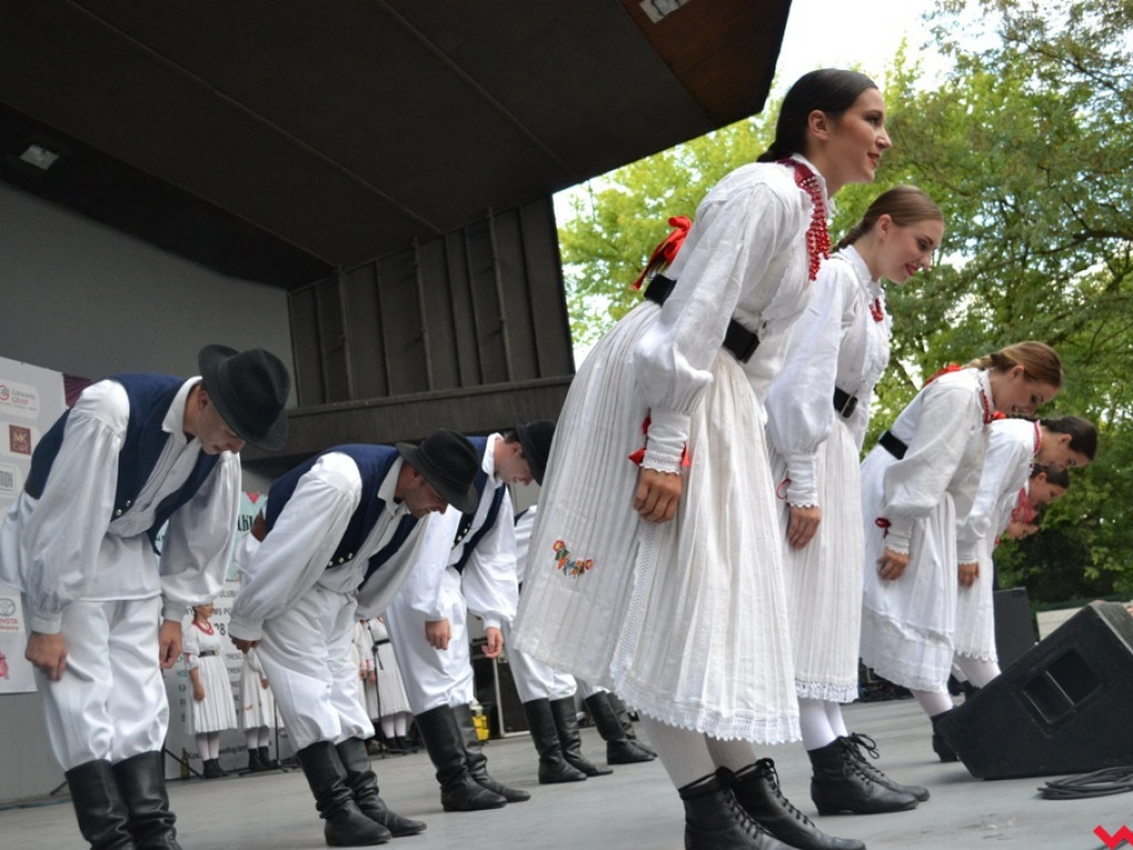 Pod urokiem folkloru. Zespoły z całego świata we wrzesińskim amfiteatrze