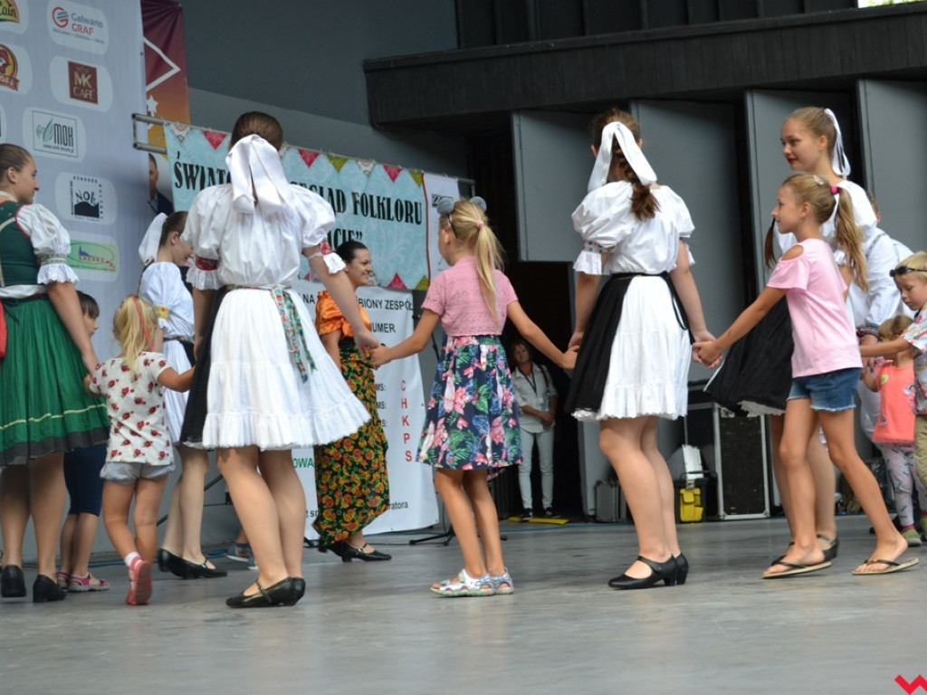 Pod urokiem folkloru. Zespoły z całego świata we wrzesińskim amfiteatrze