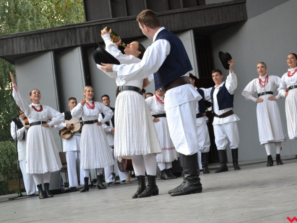 Pod urokiem folkloru. Zespoły z całego świata we wrzesińskim amfiteatrze