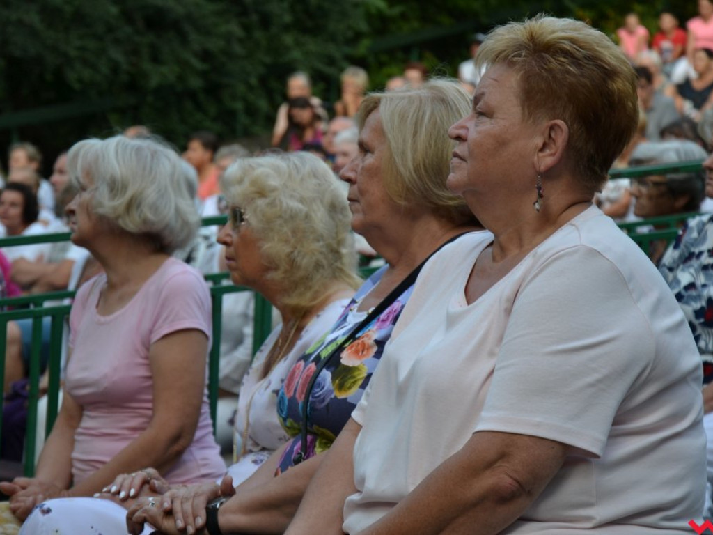 Umiarkowane zainteresowanie na patriotycznym koncercie wojskowej orkiestry