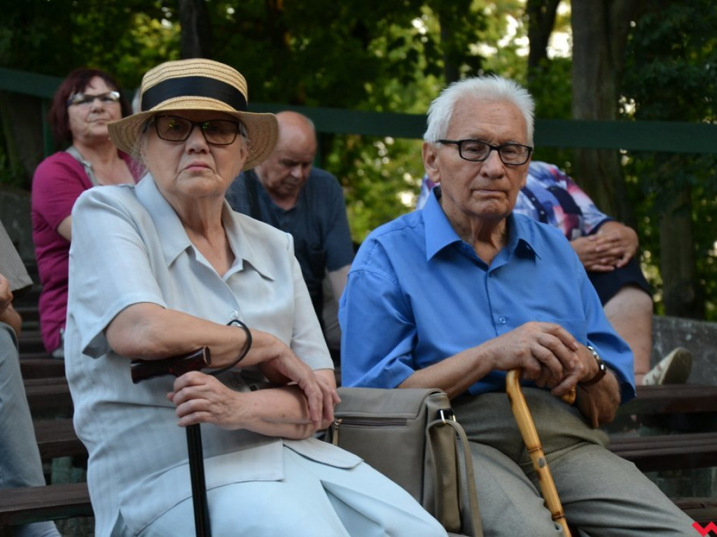 Umiarkowane zainteresowanie na patriotycznym koncercie wojskowej orkiestry
