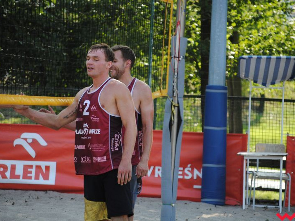 Kolejny turniej Plaża Wrze w toku. Sukces siatkarzy z Wrześni