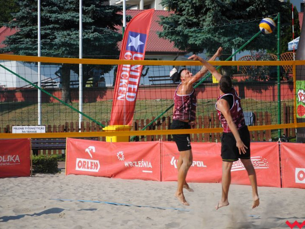 Kolejny turniej Plaża Wrze w toku. Sukces siatkarzy z Wrześni