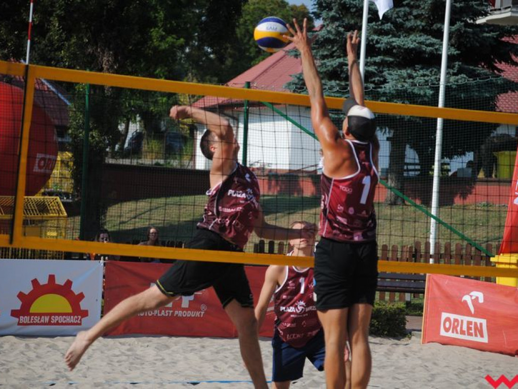 Kolejny turniej Plaża Wrze w toku. Sukces siatkarzy z Wrześni