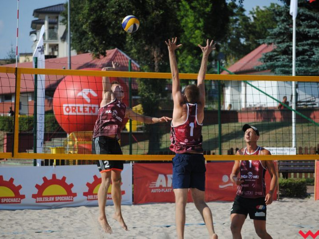Kolejny turniej Plaża Wrze w toku. Sukces siatkarzy z Wrześni
