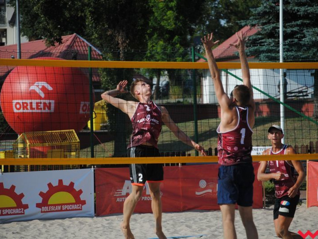 Kolejny turniej Plaża Wrze w toku. Sukces siatkarzy z Wrześni