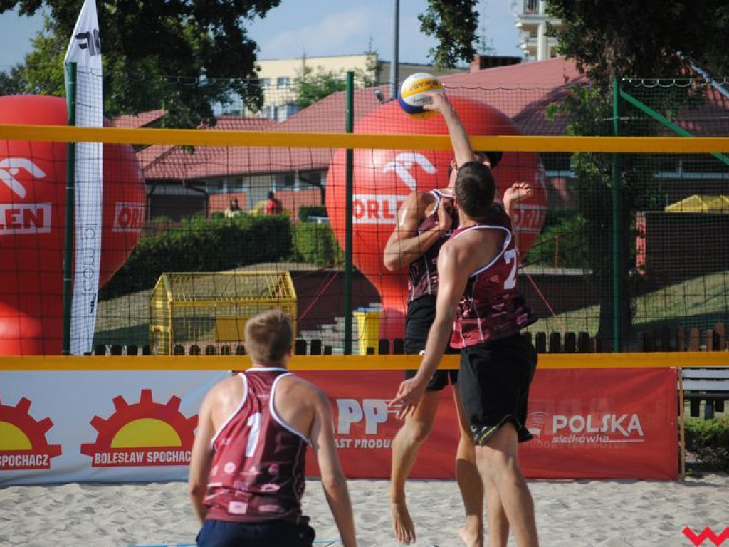 Kolejny turniej Plaża Wrze w toku. Sukces siatkarzy z Wrześni