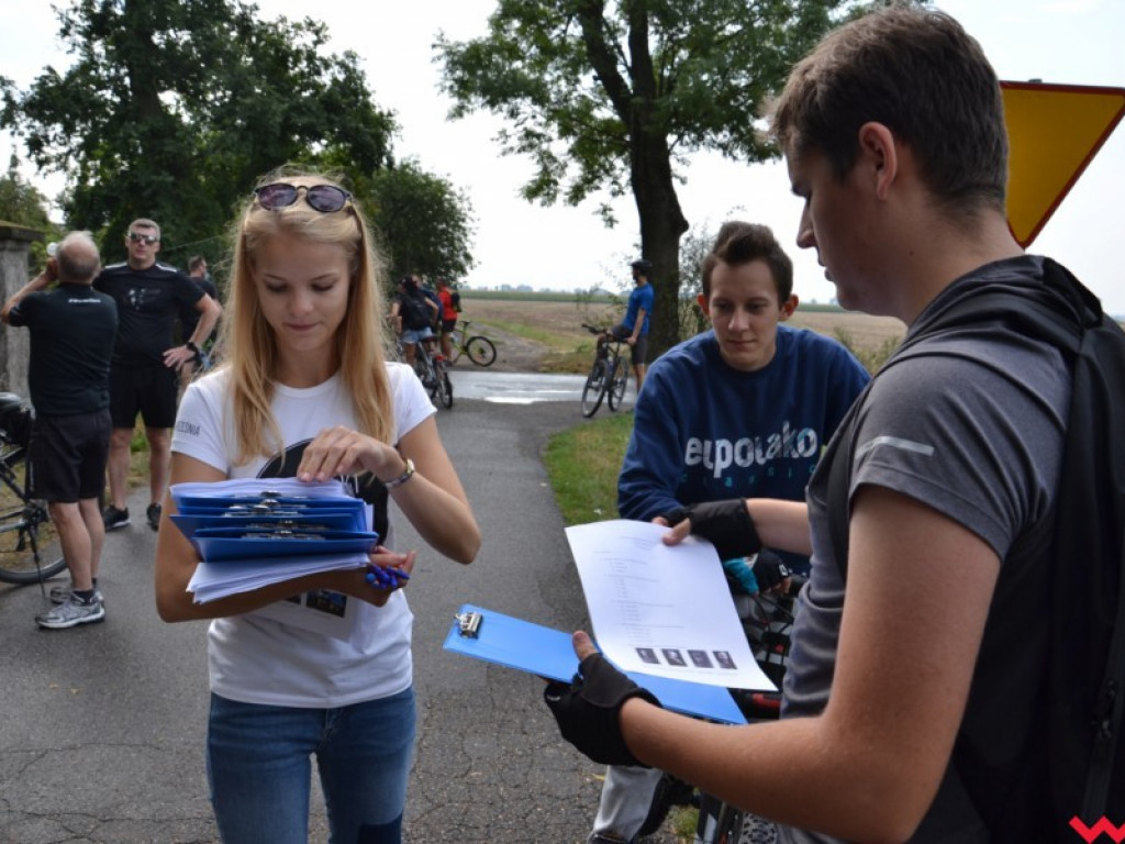 Udany rajd rowerowy Doliną Wrześnicy.  Dobrą zabawę połączono z edukacją przyrodniczą