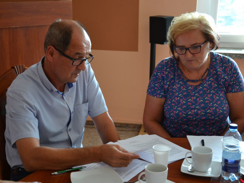 Radni nieugięci. Mieszkańcy Skotnik mają płacić za śmieci tyle samo co inni