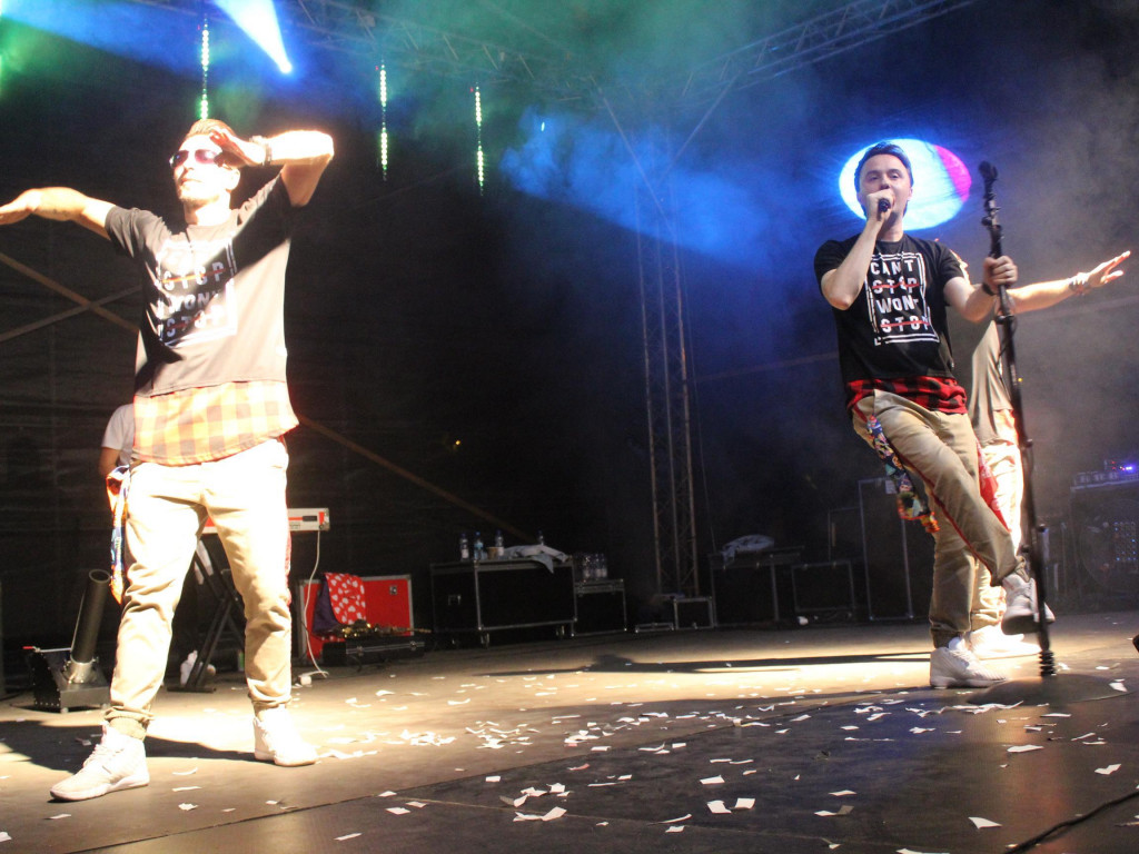 Odjazdowa zabawa w rytmie dance. Muzyczny weekend w Nekli rozpoczęty