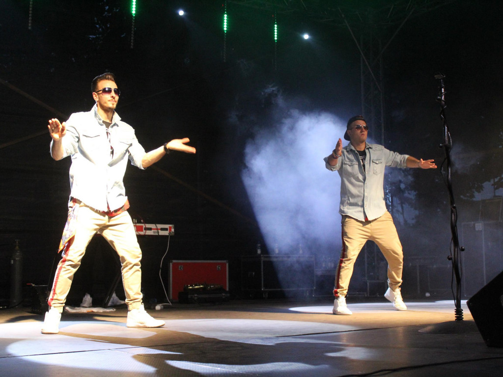 Odjazdowa zabawa w rytmie dance. Muzyczny weekend w Nekli rozpoczęty