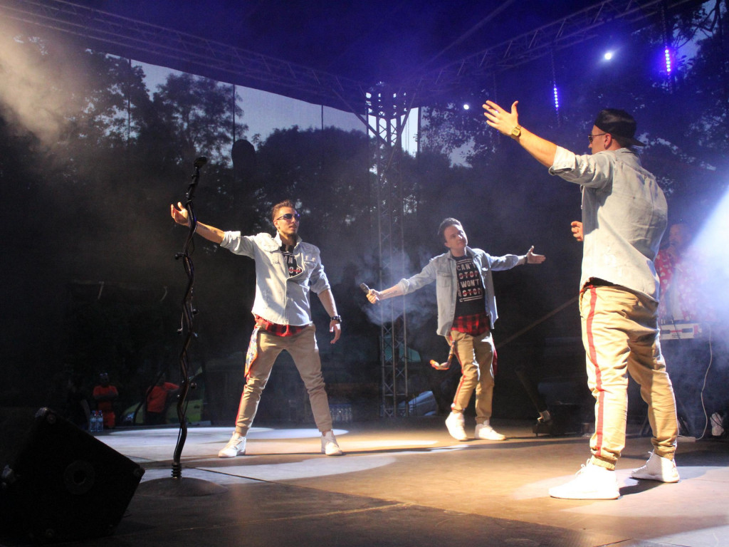 Odjazdowa zabawa w rytmie dance. Muzyczny weekend w Nekli rozpoczęty