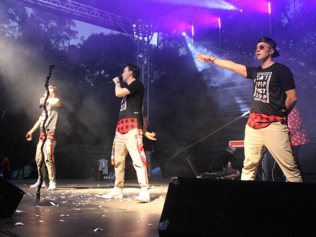 Odjazdowa zabawa w rytmie dance. Muzyczny weekend w Nekli rozpoczęty