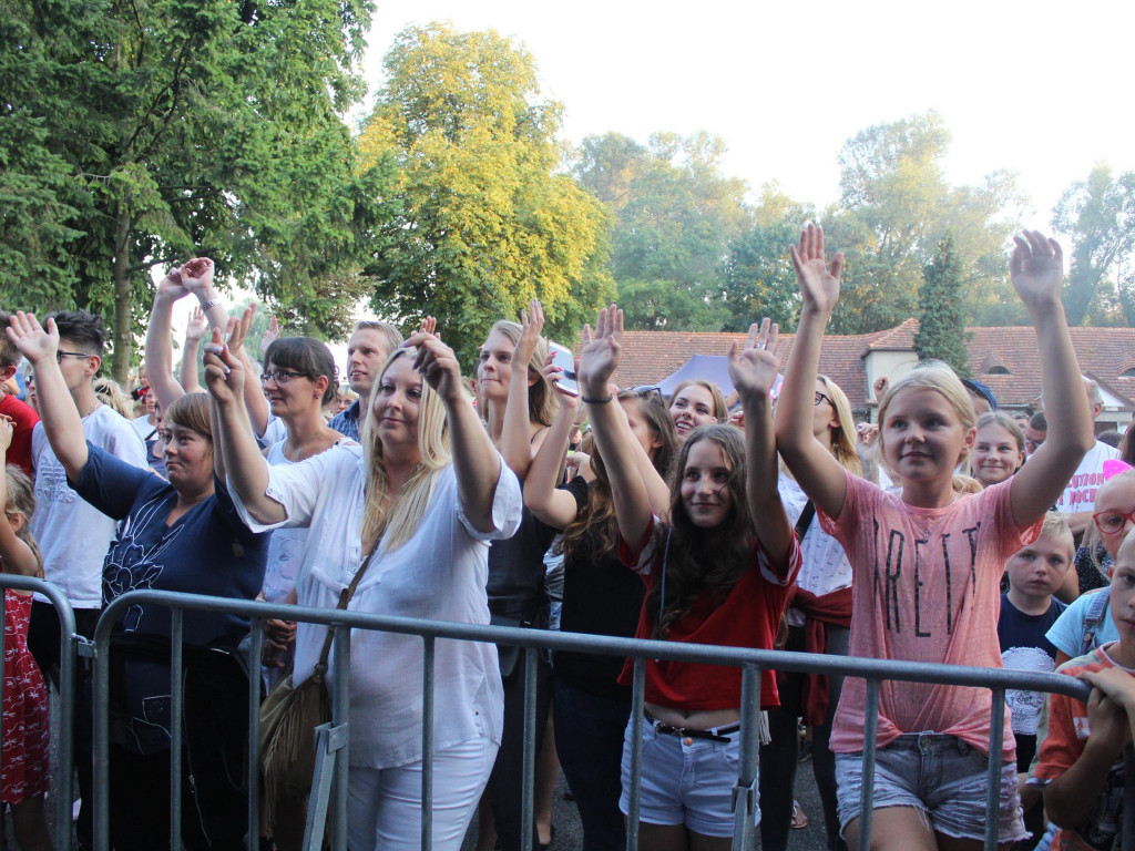 Odjazdowa zabawa w rytmie dance. Muzyczny weekend w Nekli rozpoczęty