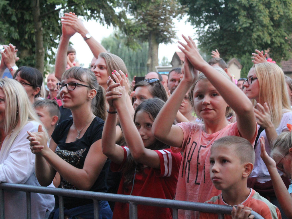 Odjazdowa zabawa w rytmie dance. Muzyczny weekend w Nekli rozpoczęty