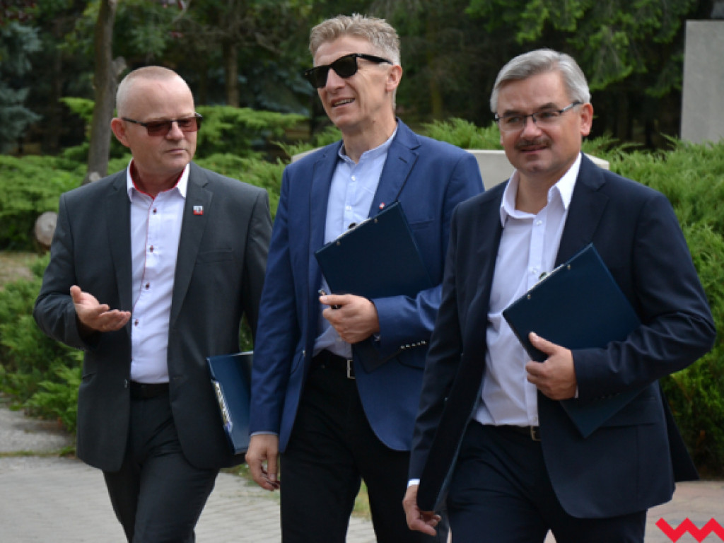 Batuty i buławy zaczarowały miasto. Trwa XIII Wrzesiński Festiwal Orkiestr Dętych