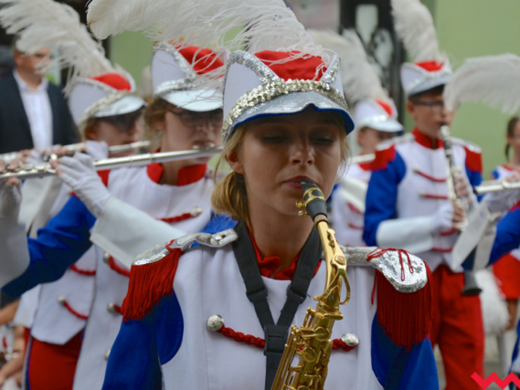 Batuty i buławy zaczarowały miasto. Trwa XIII Wrzesiński Festiwal Orkiestr Dętych