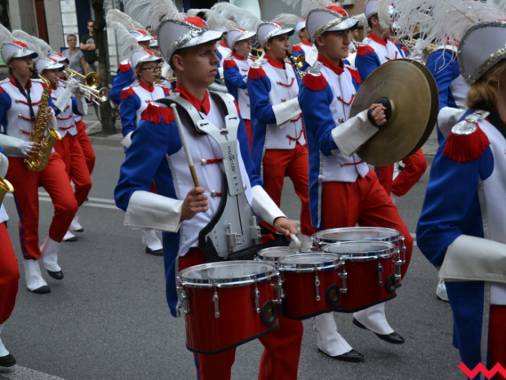 Batuty i buławy zaczarowały miasto. Trwa XIII Wrzesiński Festiwal Orkiestr Dętych