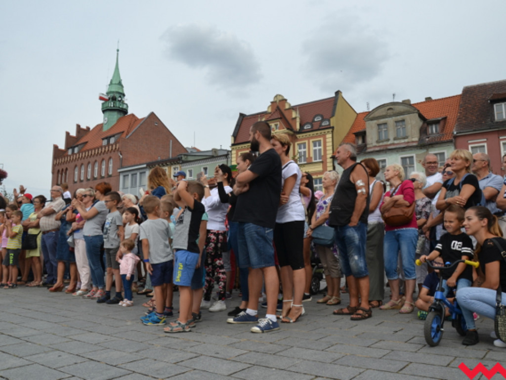Batuty i buławy zaczarowały miasto. Trwa XIII Wrzesiński Festiwal Orkiestr Dętych