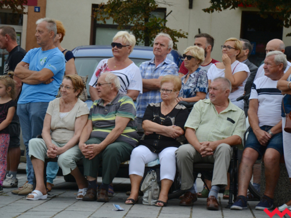 Batuty i buławy zaczarowały miasto. Trwa XIII Wrzesiński Festiwal Orkiestr Dętych
